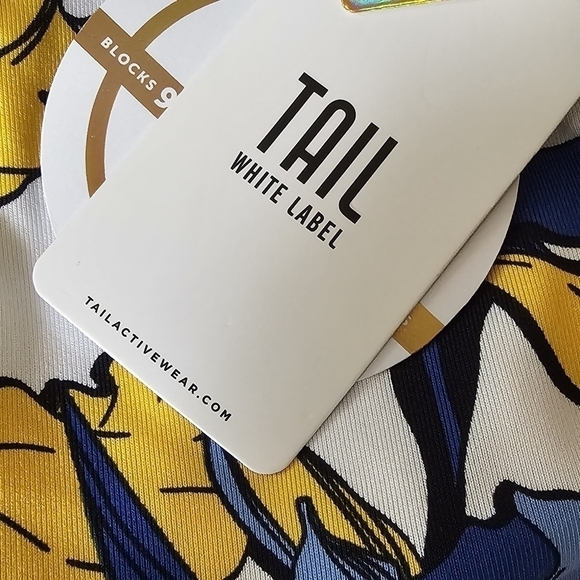 NWT Tail Skirt with Built-in Short, Blue and Yellow Floral, Size XXL - Picture 11 of 16